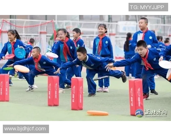 陈军独家分享飞盘技巧与心得体会助你轻松掌握这项运动的魅力与乐趣 陈军独家分享飞盘技巧与心得体会助你轻松掌握这项运动的魅力与乐趣