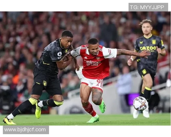 布莱克本与卢顿激战正酣谁能在这场较量中笑到最后