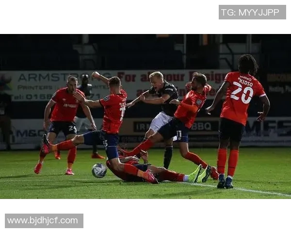 罗瑟汉姆主场迎战谢菲尔德期待精彩对决与球队表现提升