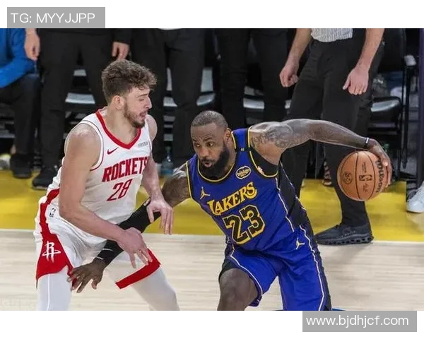 2019年湖人与火箭的激烈对决回顾及赛季精彩瞬间分析