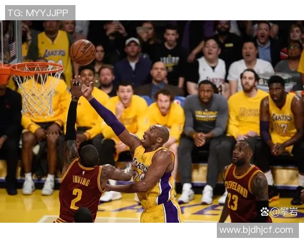 2020年10月7日湖人对热火精彩比赛录像回放与精彩瞬间分析