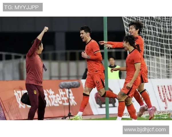 中国与乌兹别克斯坦足球赛裁判表现分析及争议解读