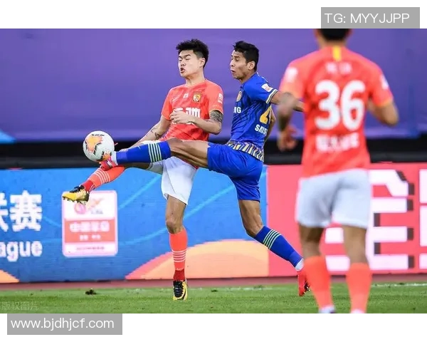 恒大与苏宁激战正酣5月19日精彩对决引发球迷热议