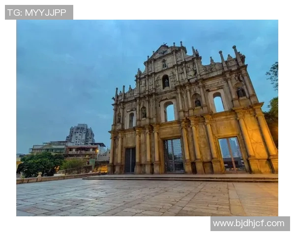 李安：从东方到西方的电影大师之路与文化交融的探索之旅