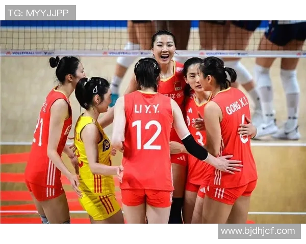 福建女排迎战八一女排强强对决引发球迷热议与期待 福建女排迎战八一女排强强对决引发球迷热议与期待